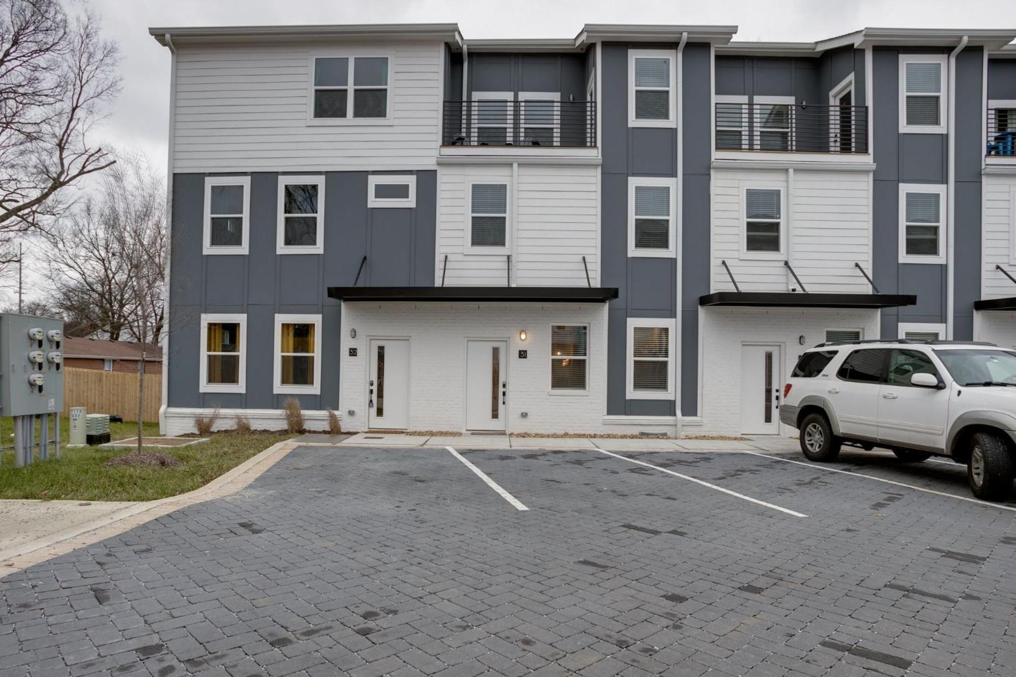 Modern Townhome, 10Min To Downtown! 8Min To Grand Ole Opry! Sleeps 8! Нашвілл Екстер'єр фото