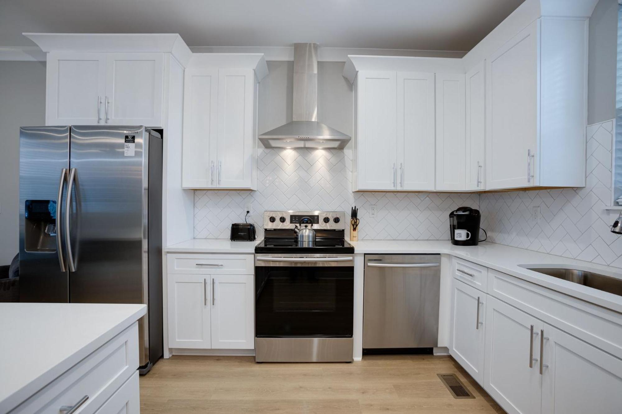Modern Townhome, 10Min To Downtown! 8Min To Grand Ole Opry! Sleeps 8! Нашвілл Екстер'єр фото